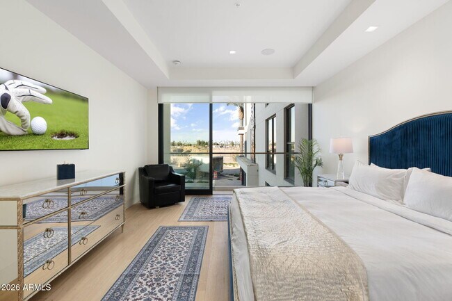 Building Photo - 6587 N Palmeraie Blvd