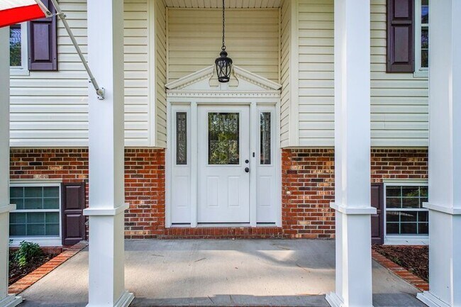 Building Photo - 948 Ficklen Rd