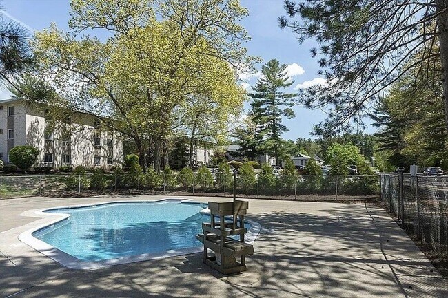 Building Photo - 440 North Ave