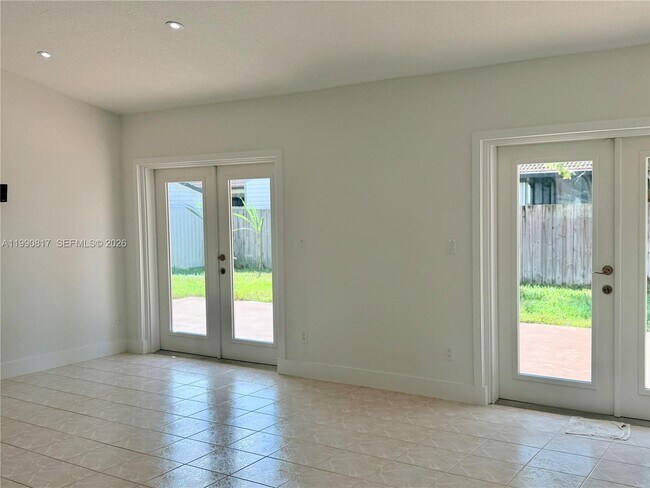 Building Photo - 17322 SW 149th Ct