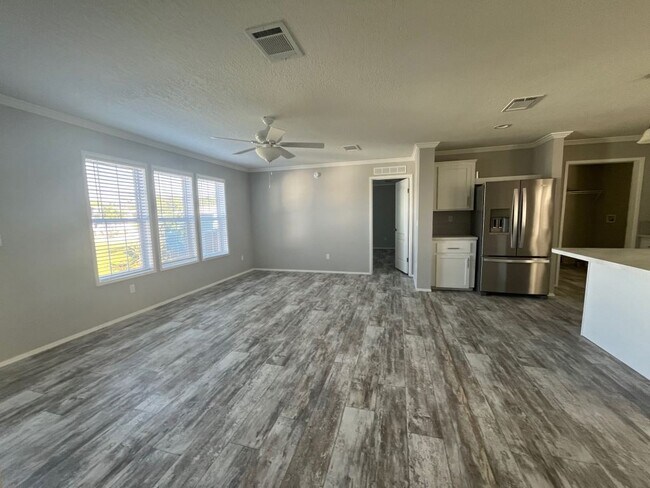 Building Photo - 81 Gazelle Dr