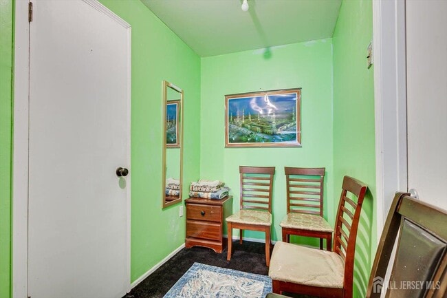 Building Photo - 7 Buttonwood Dr