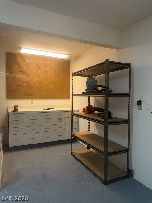 Building Photo - 8900 Kingsmill Dr
