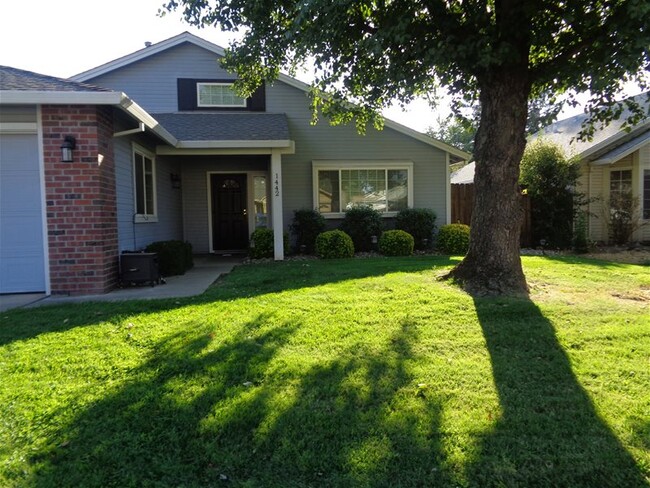 Building Photo - 1442 Zephyr Dr