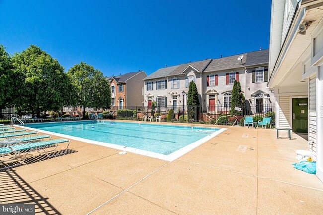 Building Photo - 953 Harrison Cir