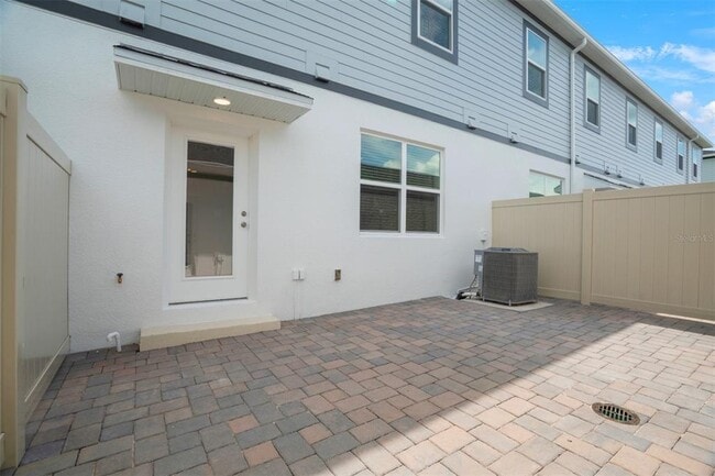 Building Photo - 628 Pothos St