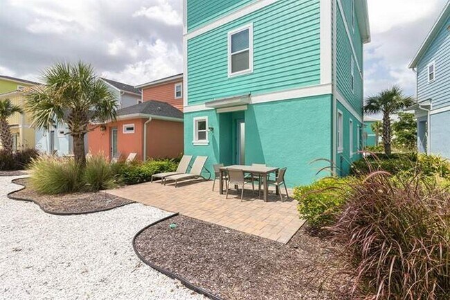 Building Photo - 8065 Knee Deep Rd