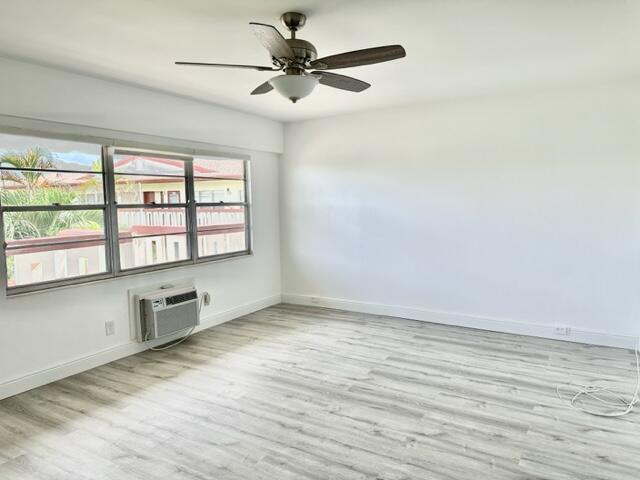 Building Photo - 251 Brighton F