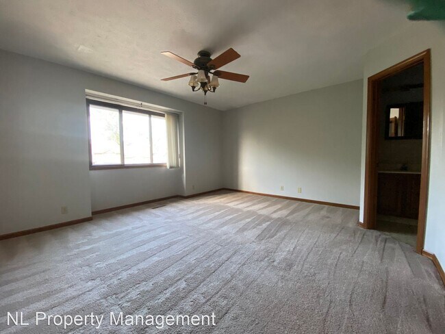 Building Photo - 2 br, 2 bath House - 3523 Comstock Ave.