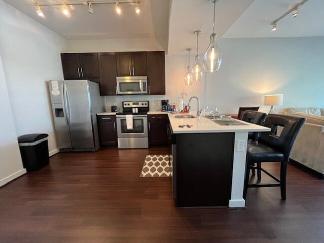 Building Photo - 3380 Peachtree Rd NE