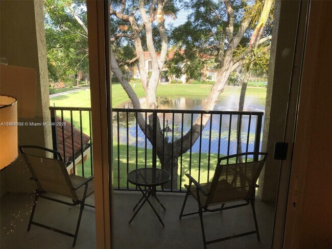 Building Photo - 15035 Michelangelo Blvd