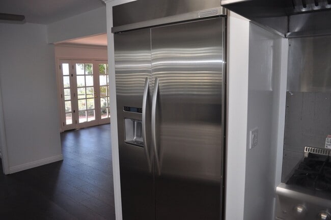 Building Photo - Serra Mesa  SFH Detached “4BR/2.5BA + offi...