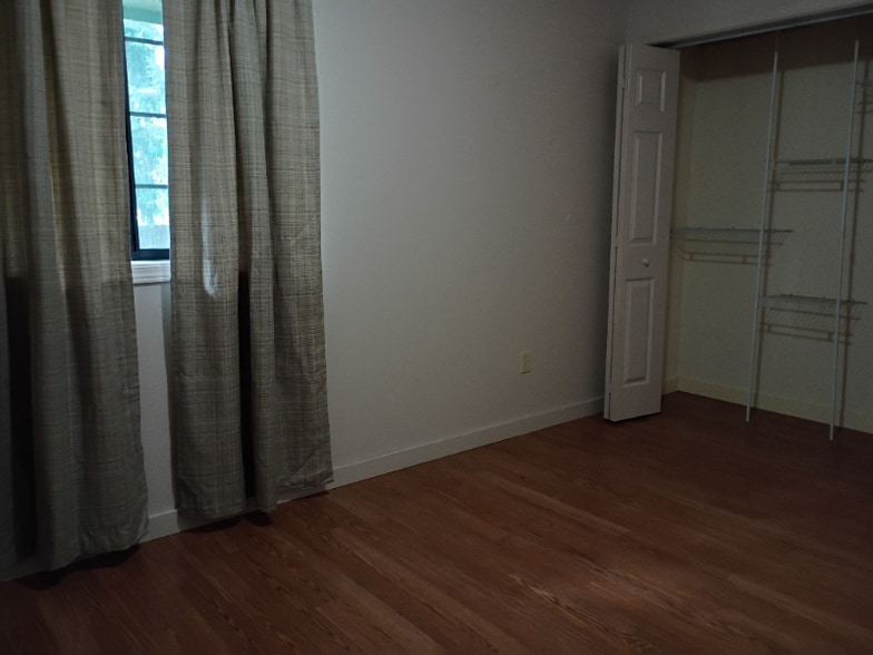 Building Photo - 5445 191st Ave SW