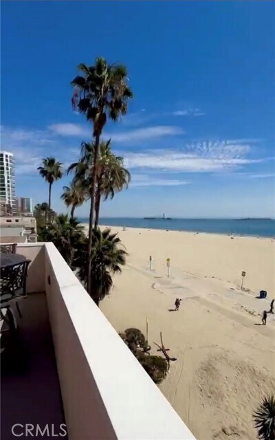 Building Photo - 1174 E Ocean Blvd