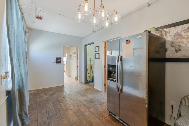 Building Photo - 832 Monterrey Rd NE