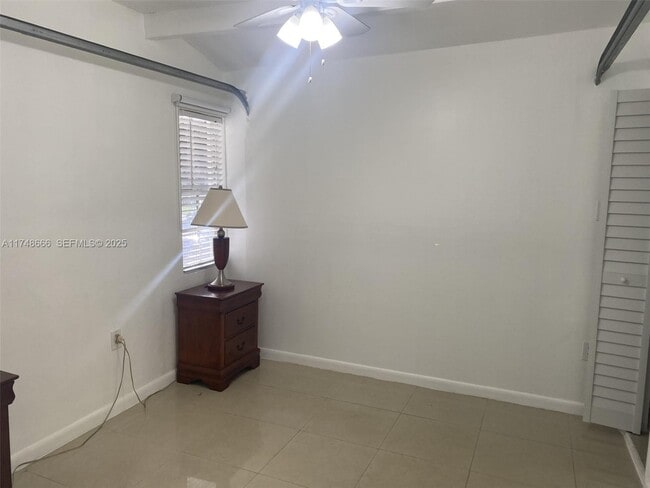 Building Photo - 2141 N 58th Ave