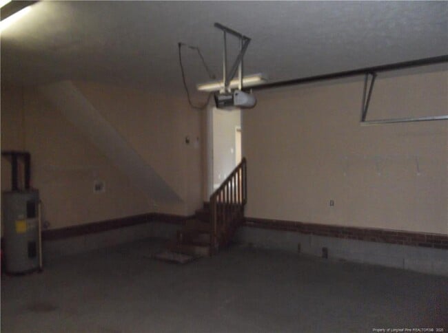 Building Photo - 231 Sharpsburg Rd