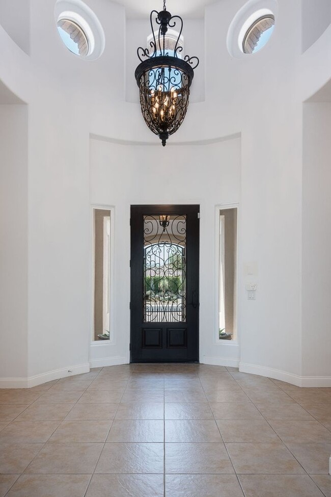 Building Photo - 45 Vista Encantada