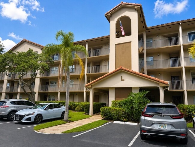 Building Photo - 1200 SW 125th Ave