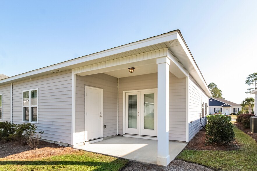 Building Photo - 56 Highland Forest Cir