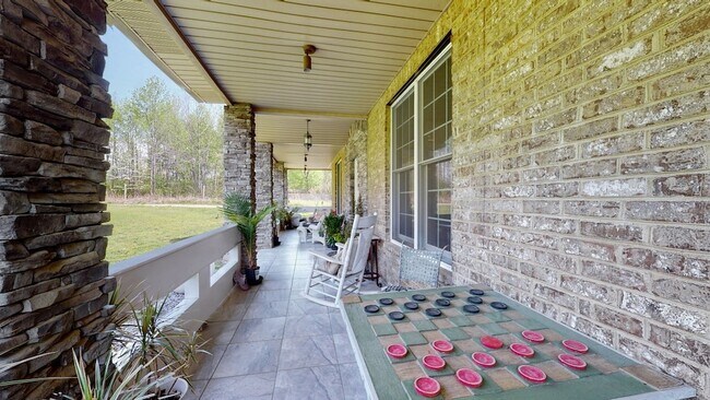 Building Photo - 8745 Old Charlotte Pike