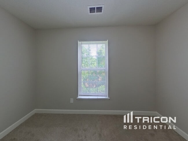 Building Photo - 1005 Alston Hill Dr