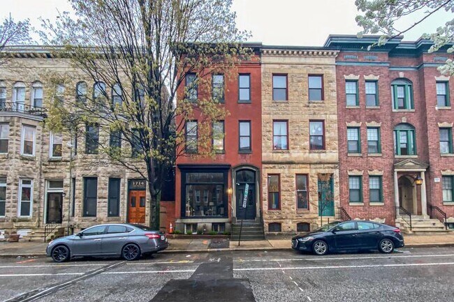 Primary Photo - 1716 St Paul St