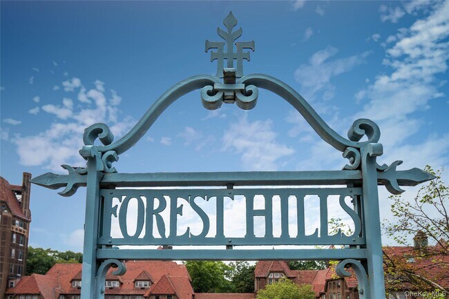 Building Photo - 73-20 Austin St