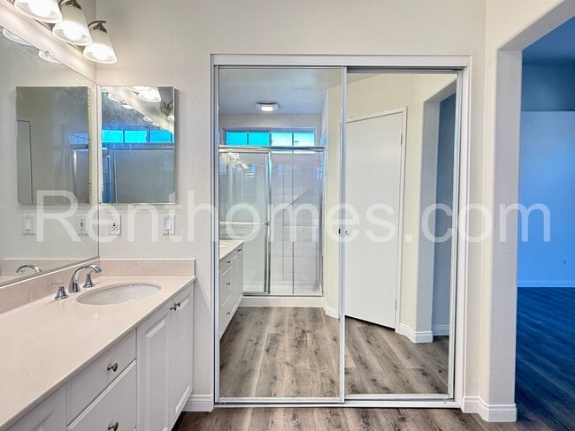 Building Photo - 11679 Westview Pkwy