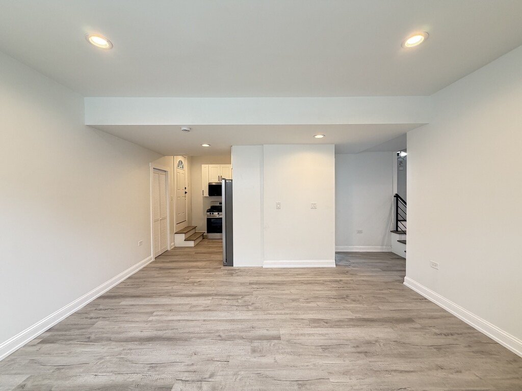 Building Photo - 3759 N Kimball Ave