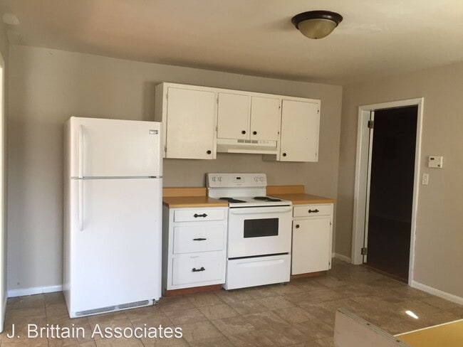 Building Photo - 3 br, 1 bath House - 401 Williamson Avenue