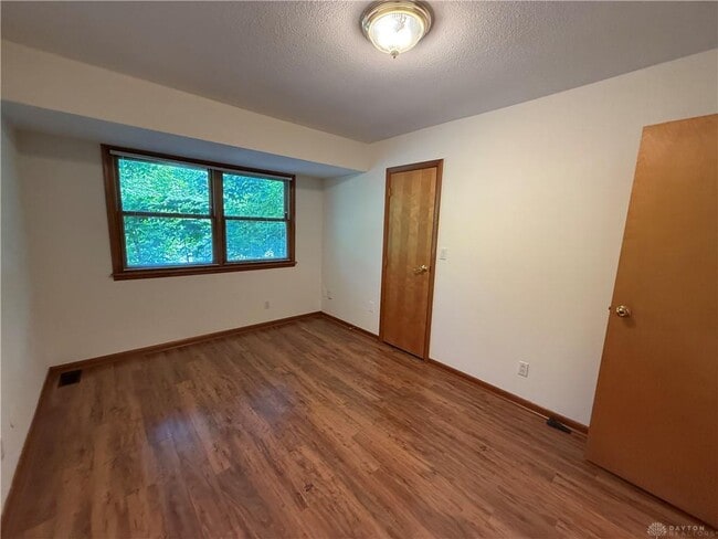 Building Photo - 2162 Willowgrove Ave