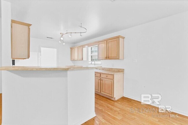 Building Photo - 8352 Preakness Ct