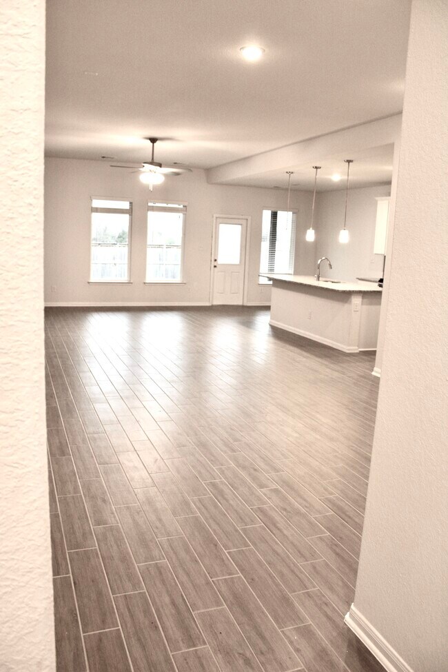 Building Photo - 949 Blue Oak Blvd