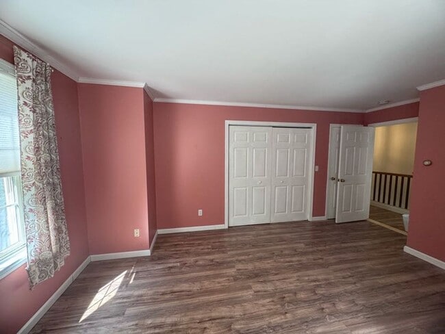 Building Photo - Beautiful 3 Bedroom Brunswick House