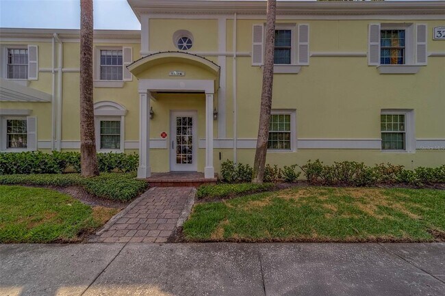 Building Photo - 5196 Beach Dr SE