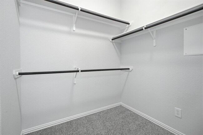 Building Photo - 40330 Bay Warbler Wy