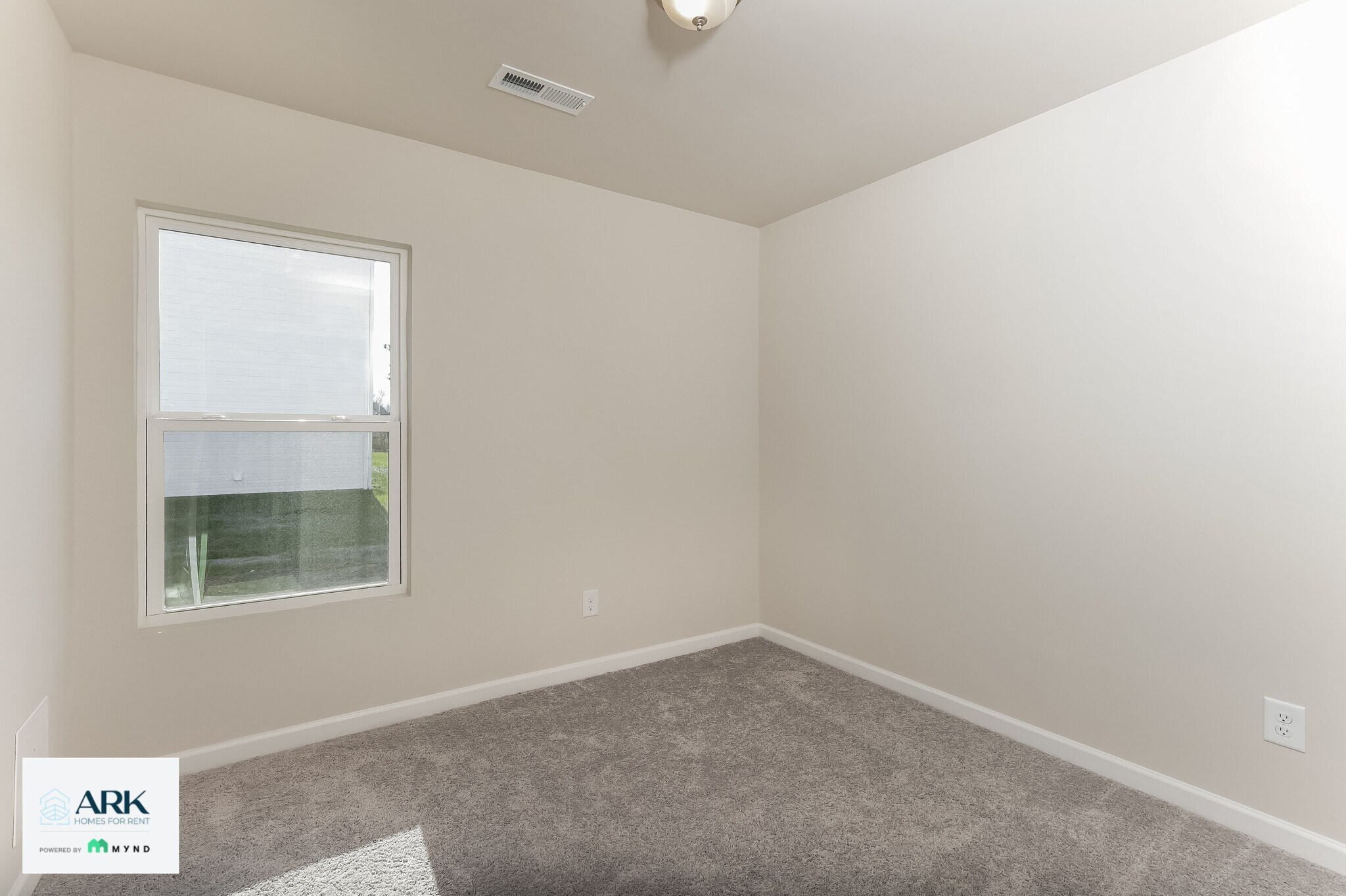 Building Photo - 1213 Fescue Rd