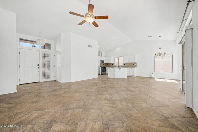 Building Photo - 16110 W Vale Dr