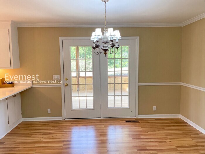 Building Photo - 1203 Countryside Dr