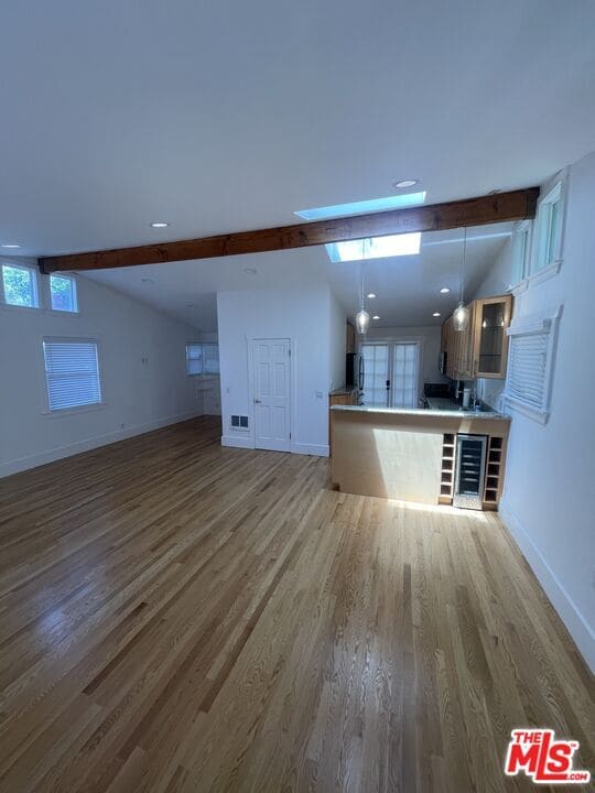 Building Photo - 447 Howland Canal