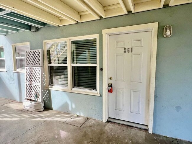 Building Photo - 2 bedroom 1 bathroom downtown Monterey apartment coming soon!