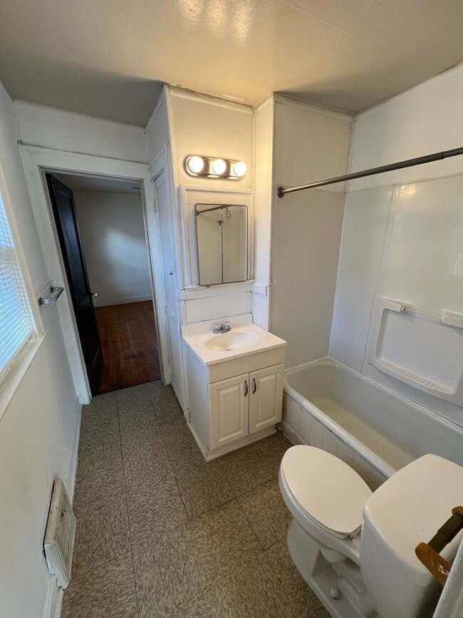 Building Photo - 2-Bedroom Home with Open Living and Dining Space!