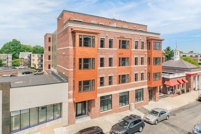 Building Photo - New Modern Elevator Building with Garage P...