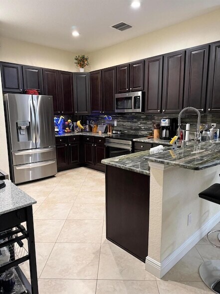 Building Photo - 10286 SW Canossa Way