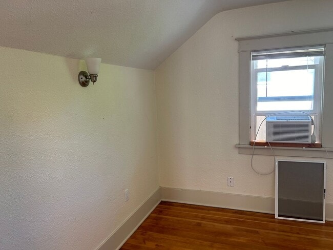 Building Photo - Updated Vintage Home