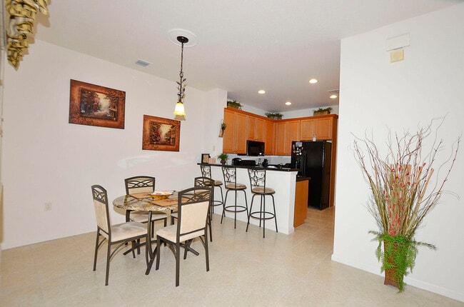 Building Photo - 2553 Langrove Ln SW