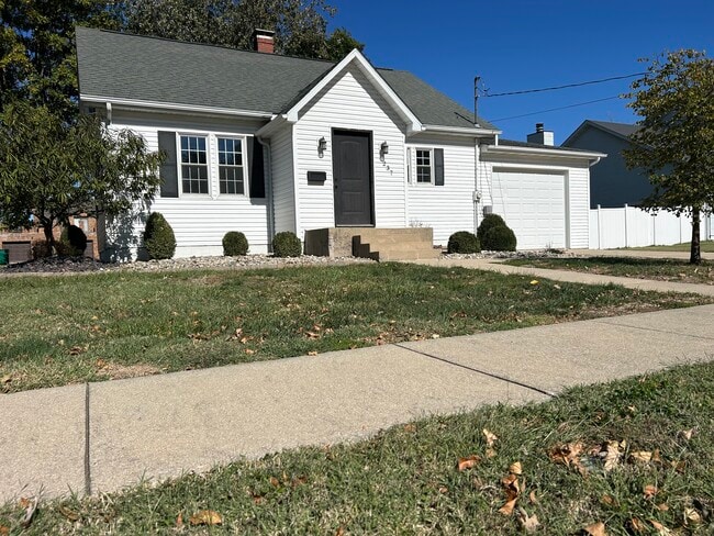 Building Photo - 237 N 2nd St