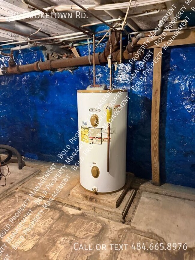 Building Photo - 90 Smoketown Rd