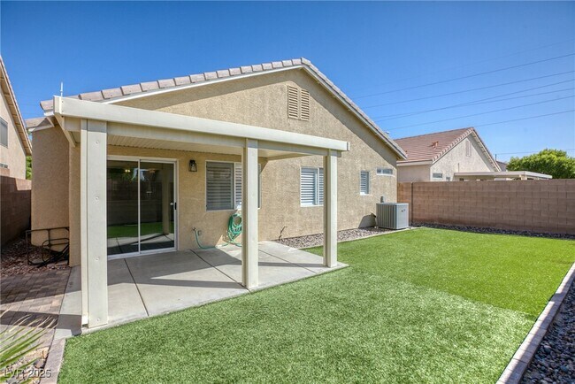 Building Photo - 3719 Caribbean Blue Ave